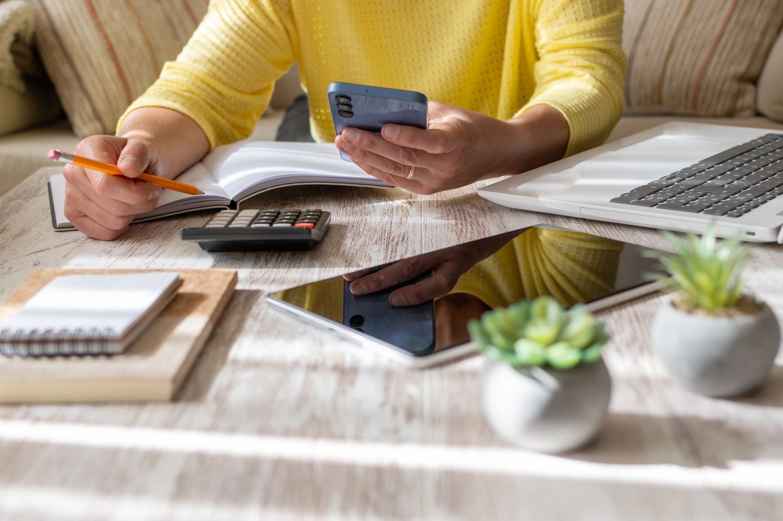 contact for financial guidance