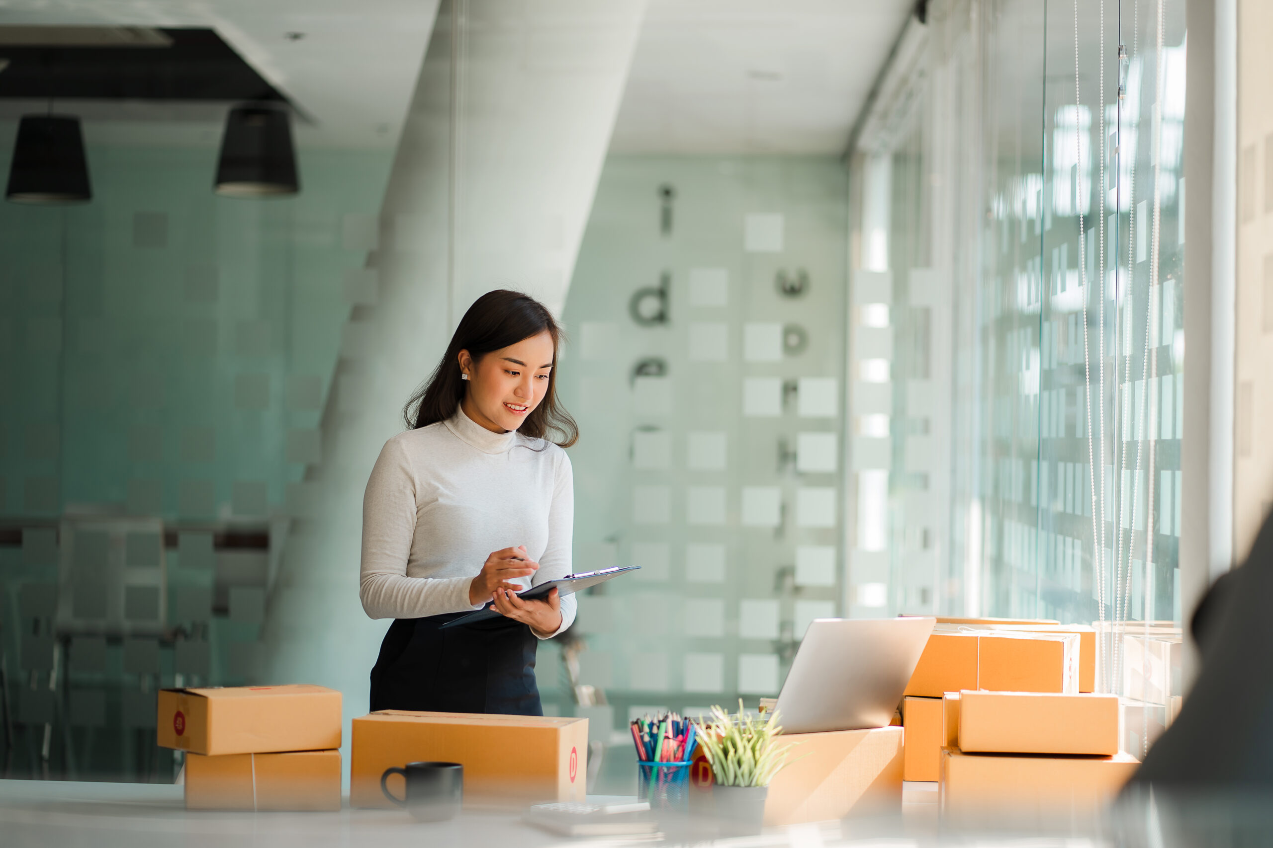 woman being financially responsible