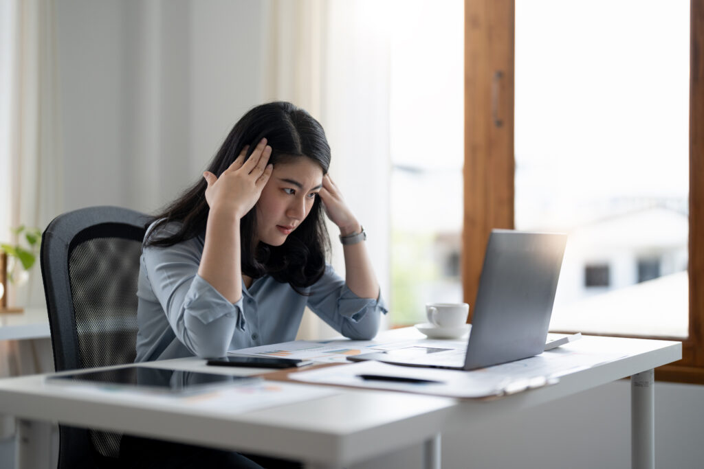 woman not prepared for financial emergencies