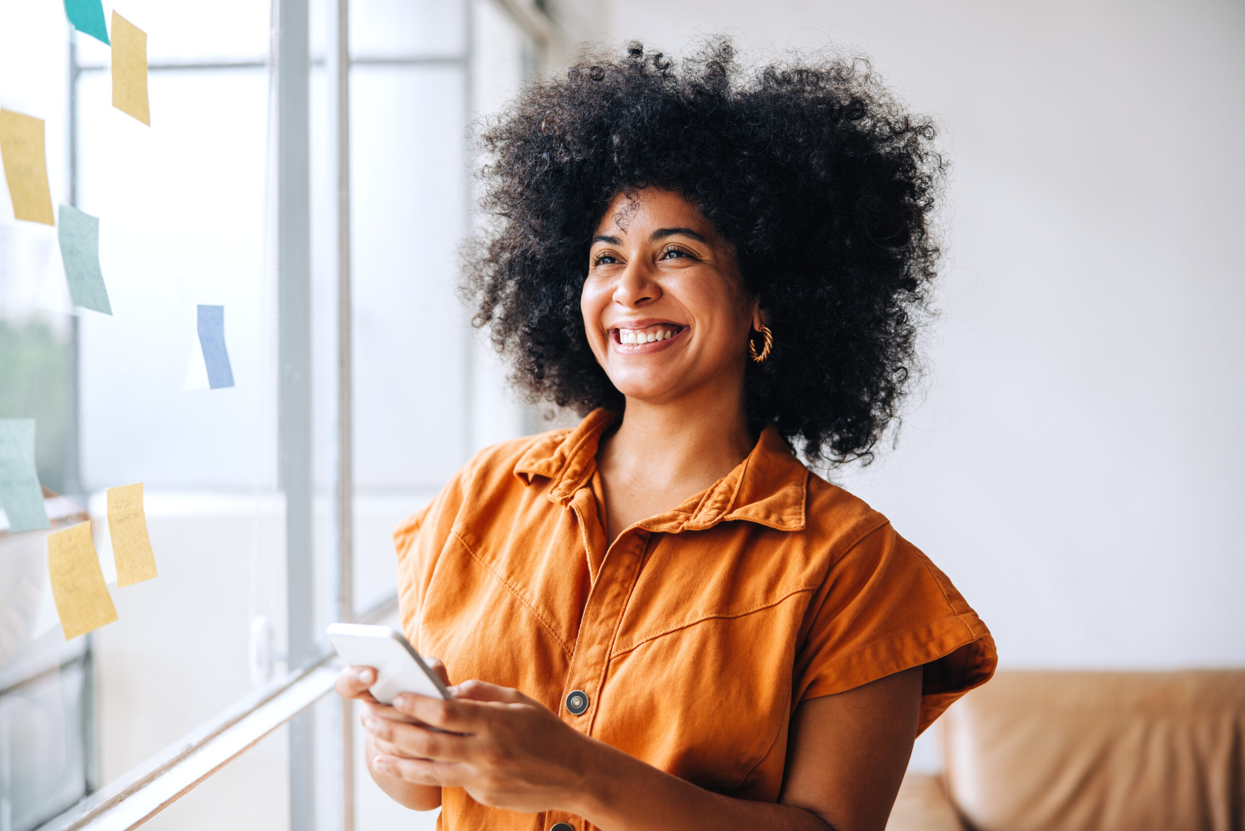 woman reducing her monthly expenses